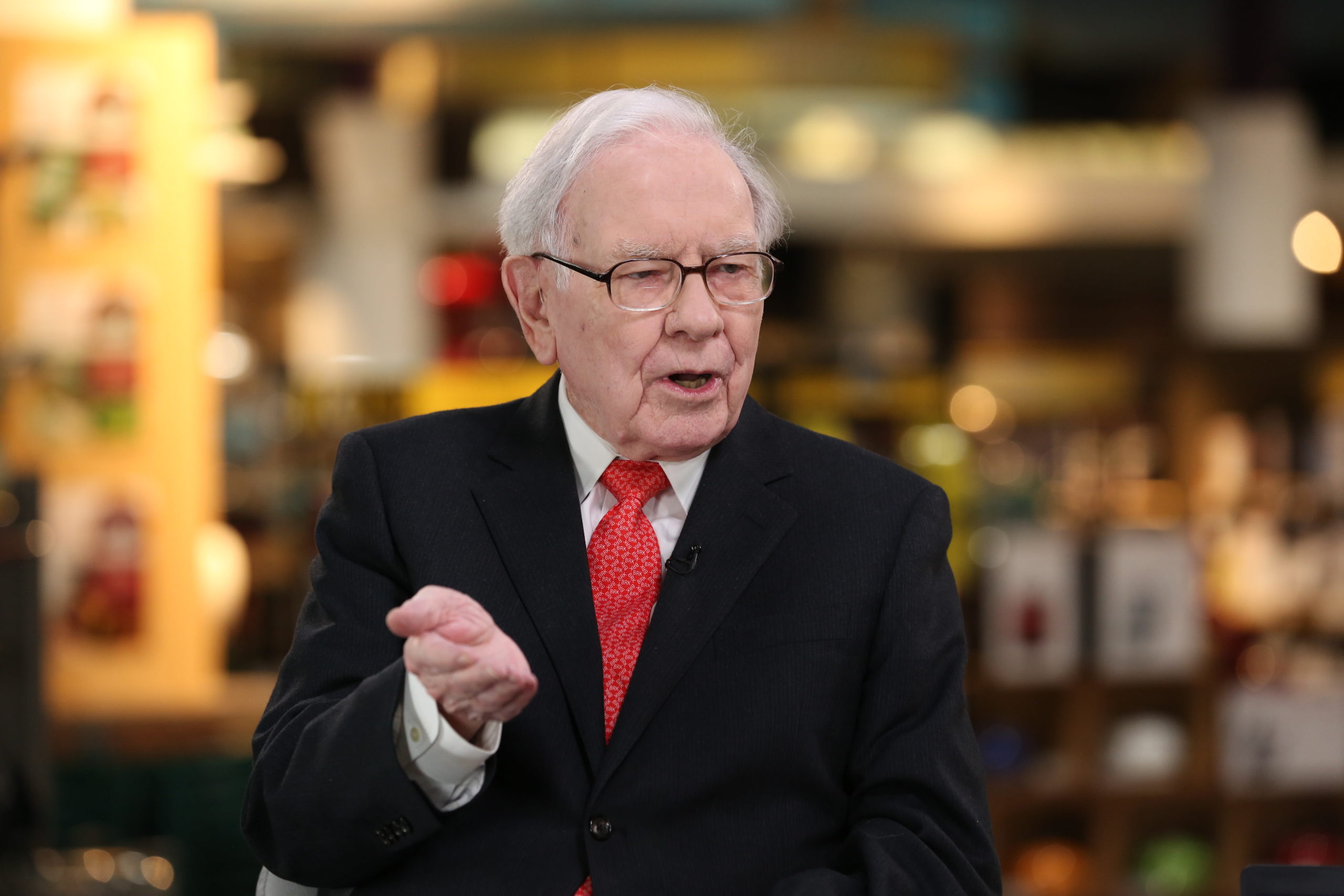 Warren Buffett on virus, economy, airlines mistake
